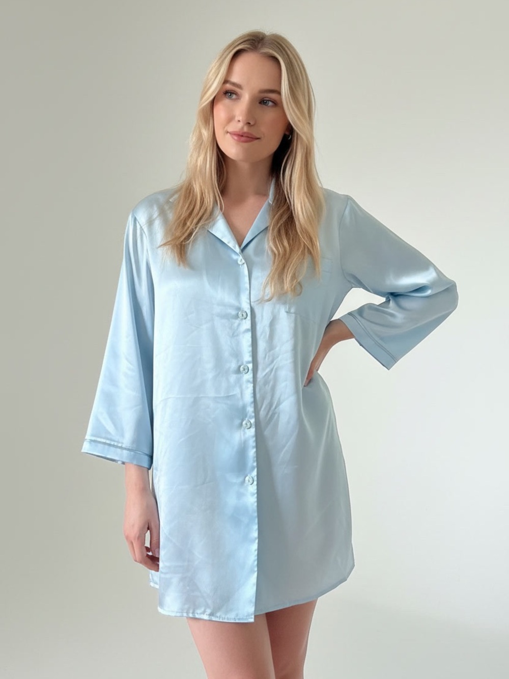 Oscar de la Renta Powder Blue Sleep Shirt, L